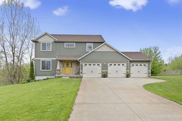 front view picture of 9446 Stone Viewne  Drive, Rockford, MI. 49341
