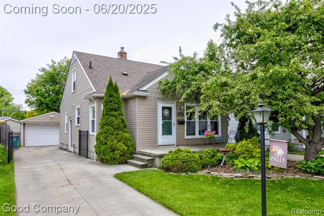front view picture of 4178 Gardner Ave, Berkley, MI. 48072
