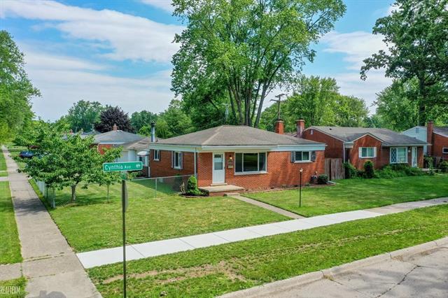front view picture of 1109 Cynthia Ave, Madison Heights, MI. 48071