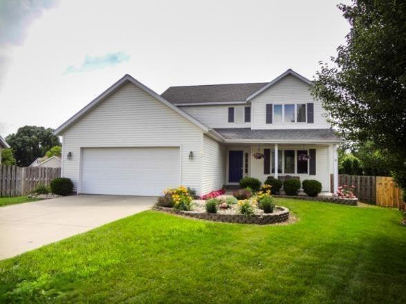 front view picture of 424 Symphony Circle, Saint Joseph, MI. 49085