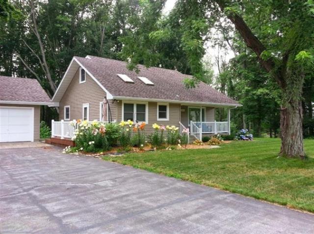 front view picture of 7090 Stevensville Baroda Road, Stevensville, MI. 49127