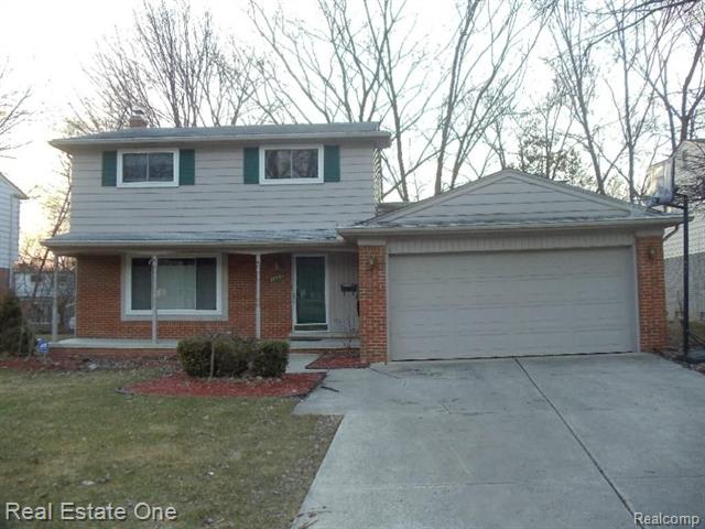 front view picture of 29985 Spring River Dr, Southfield, MI. 48076