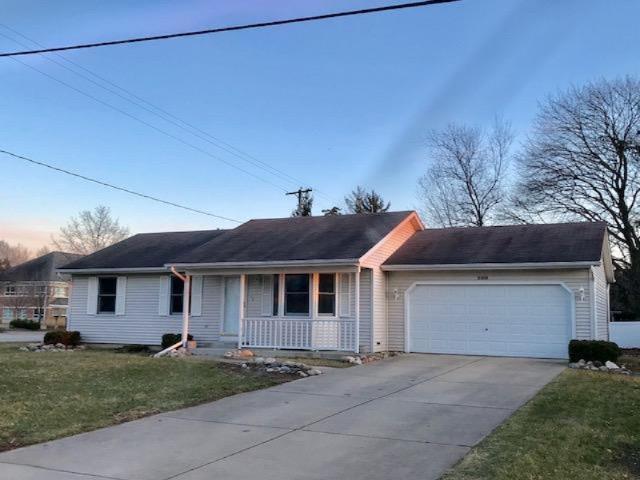 front view picture of 2109 Rosewood Avenue, Portage, MI. 49024
