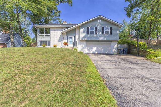 front view picture of 7623 Hampton Oaks, Portage, MI. 49024