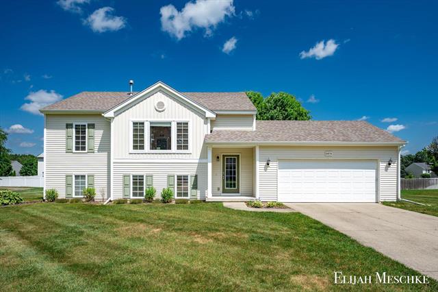 front view picture of 6879 Cypress Bay, Kalamazoo, MI. 49009