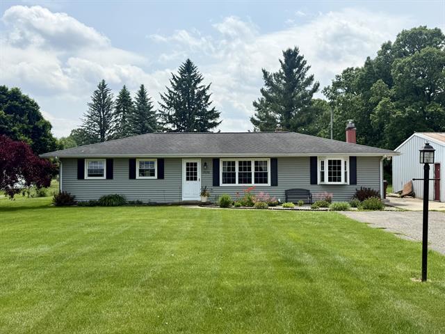 front view picture of 15030 An  Drive, Marshall, MI. 49068