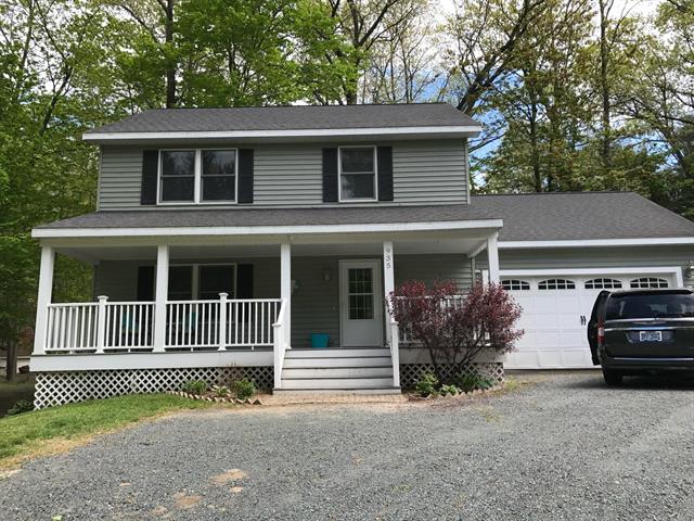 front view picture of 935 E 6Th Street, Pentwater, MI. 49449