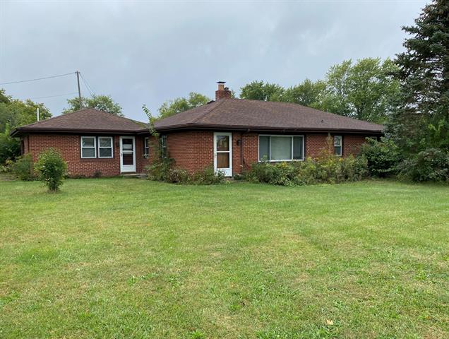 front view picture of 16922 Schwark Road, Three Oaks, MI. 49128