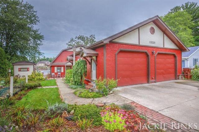 front view picture of 13225 Lynn Drivene , Greenville, MI. 48838