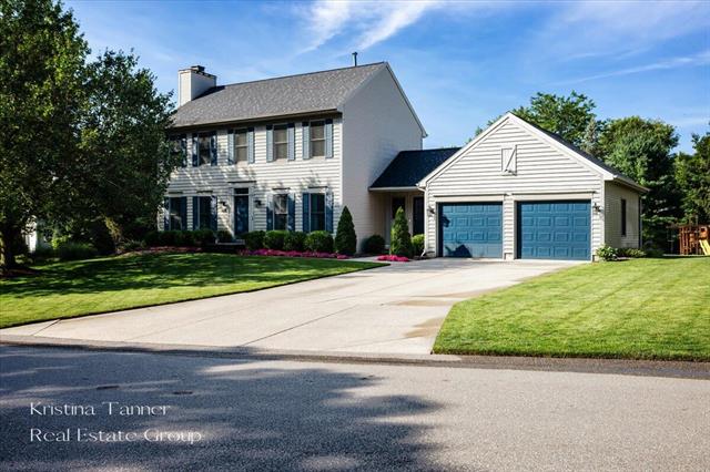 front view picture of 6480 Redingtonse  Drive, Ada, MI. 49301