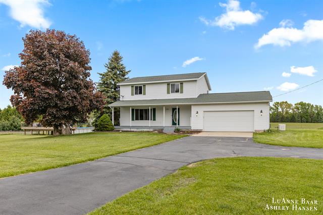 front view picture of 7300 Orchard Viewne  Drive, Rockford, MI. 49341