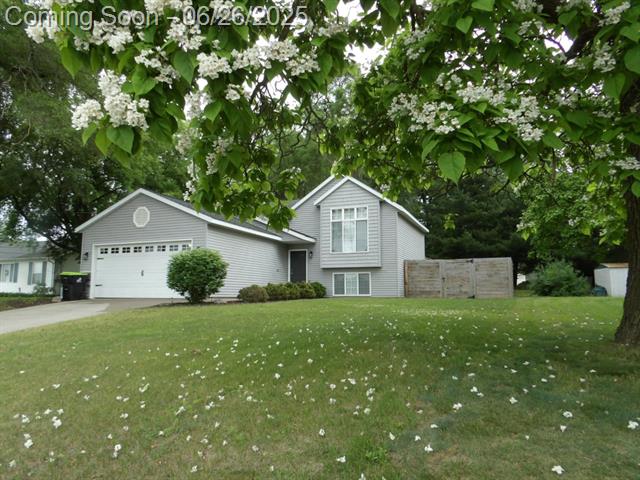 front view picture of 410 S Cedar Street, Greenville, MI. 48838
