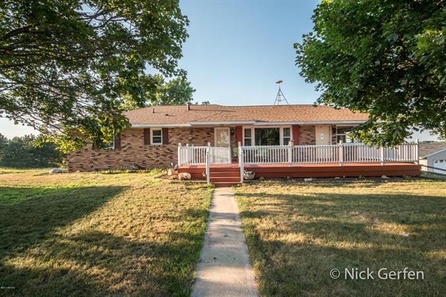 front view picture of 11600 Almy, Lakeview, MI. 48850