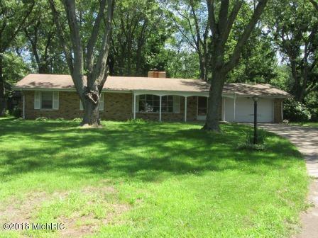 front view picture of 3365 Circle Drive, Saint Joseph, MI. 49085