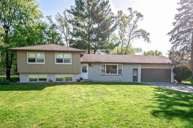 front view picture of 9017 N Main Street, Berrien Springs, MI. 49103