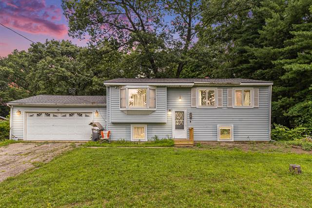front view picture of 9082 W Op Avenue, Kalamazoo, MI. 49009