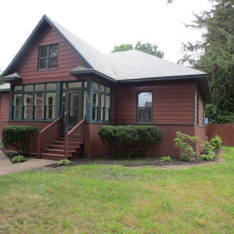 front view picture of 209 Sutherland Avenue, Watervliet, MI. 49098