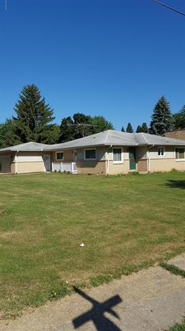 front view picture of 211 E Vermont, White Pigeon, MI. 49099