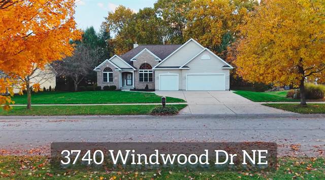 front view picture of 3740 Windwoodne  Drive, Rockford, MI. 49341