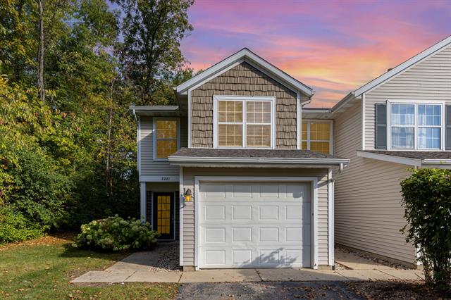 front view picture of 3281 Park Ridgene  Lane, Grand Rapids, MI. 49525