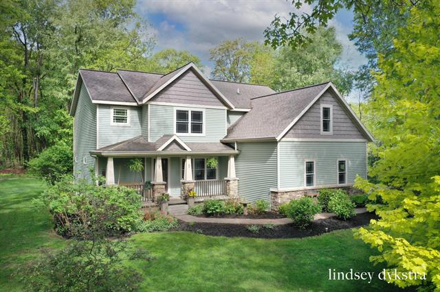 front view picture of 8501 Camelotne  Avenue, Rockford, MI. 49341