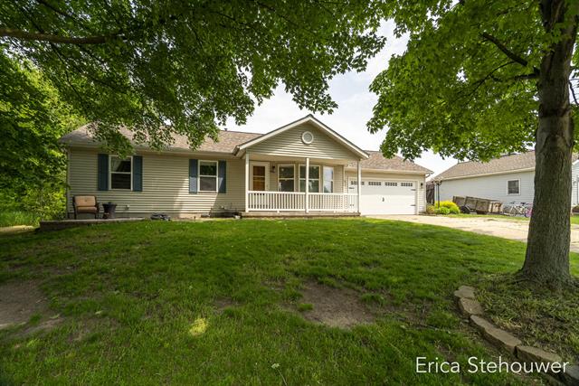 front view picture of 6460 Sunfieldsw  Drive, Byron Center, MI. 49315