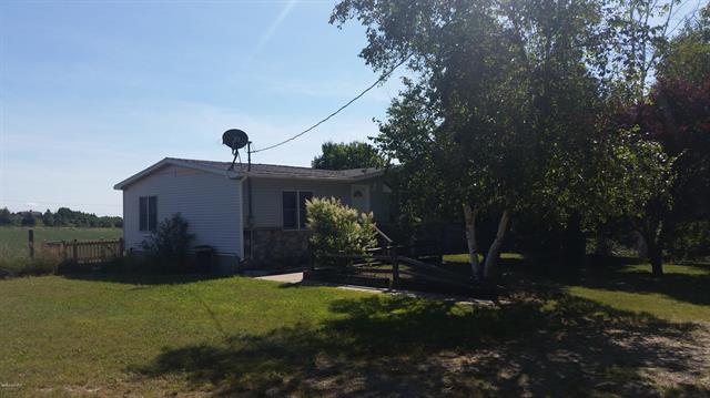 front view picture of 1981 E Wolf Road, Hart, MI. 49420