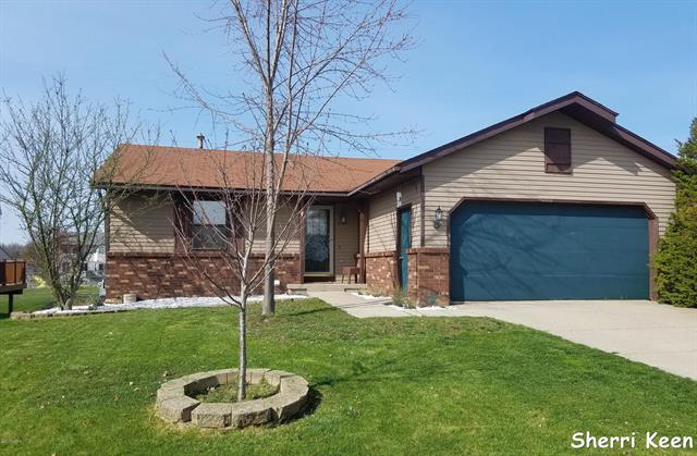 front view picture of 2721 Rum Creekse  Drive, Grand Rapids, MI. 49508