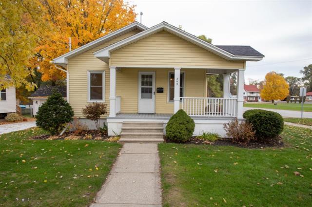 front view picture of 343 Lewis Street, Rockford, MI. 49341