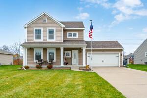 front view picture of 4213 Country Meadows Drive, Kalamazoo, MI. 49048