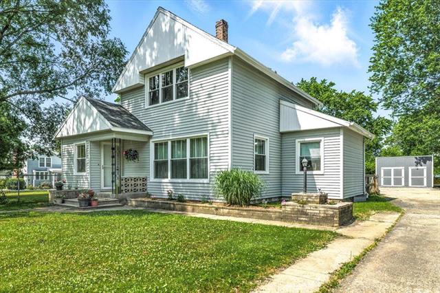 front view picture of 12856 Wolcott Road, Sawyer, MI. 49125