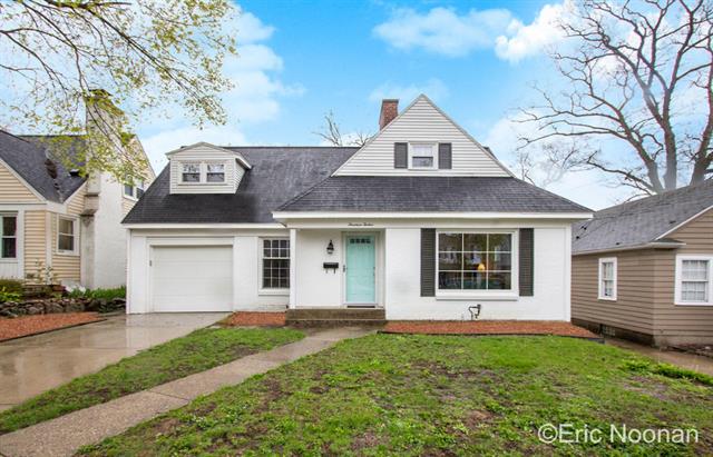 front view picture of 1312 Allertonse  Avenue, Grand Rapids, MI. 49506