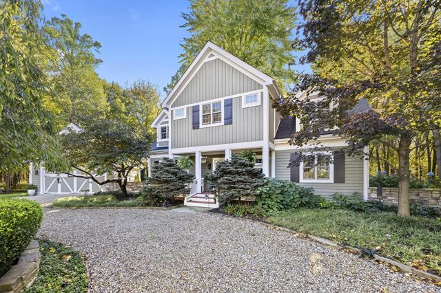 front view picture of 6440 Sweetbriar Court, Sawyer, MI. 49125