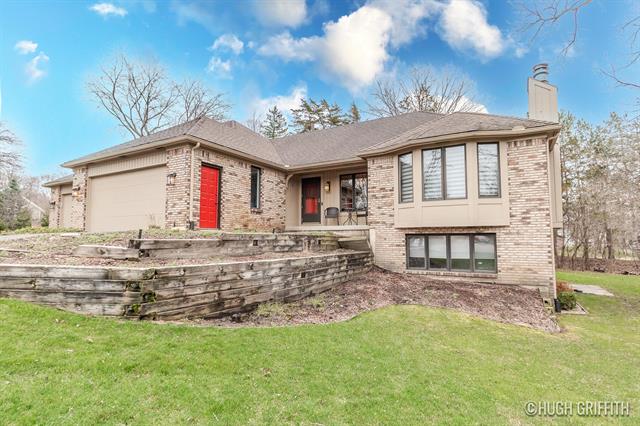 front view picture of 2376 Bob Whitese  Court, Grand Rapids, MI. 49546