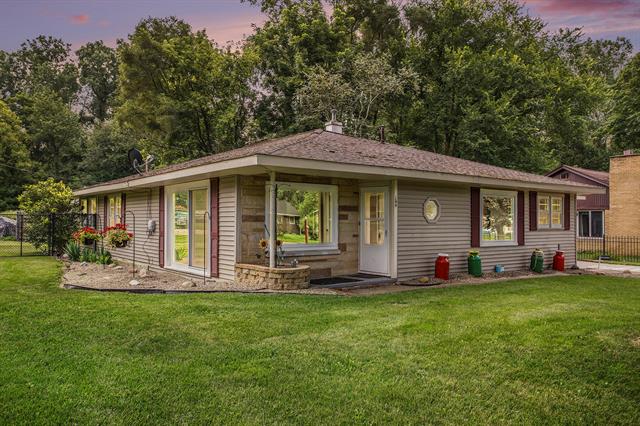 front view picture of 144 Maxine Place, Battle Creek, MI. 49037