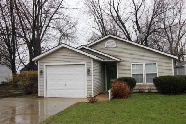 front view picture of 490 W 22Nd Street, Holland, MI. 49423