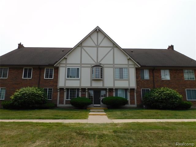front view picture of 30268 Southfield Rd, Southfield, MI. 48076