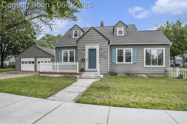 front view picture of 405 Van Raalte Avenue, Holland, MI. 49423