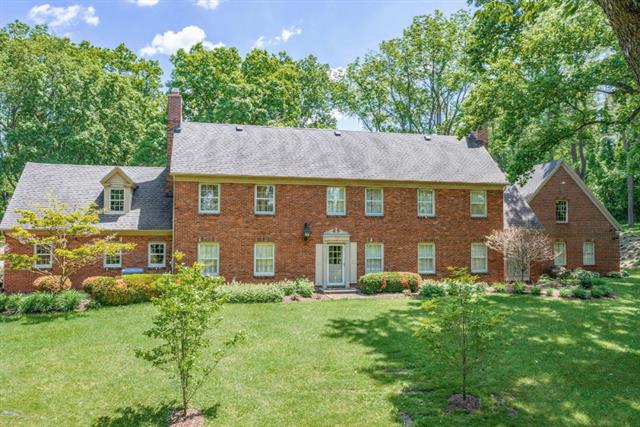 front view picture of 26937 Dutch Settlement Street, Dowagiac, MI. 49047