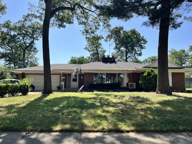 front view picture of 4115 Burrsw  Avenue, Wyoming, MI. 49509