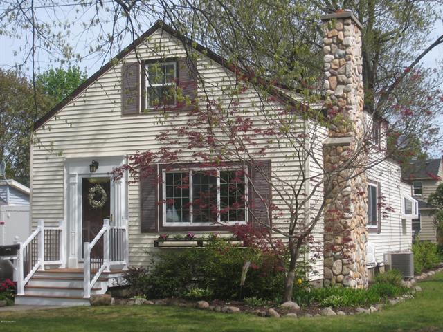front view picture of 861 Nevadase  Street, Grand Rapids, MI. 49507