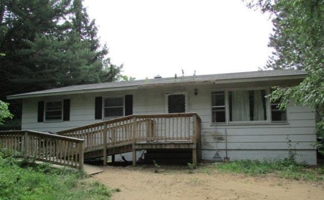 front view picture of 613 E Pontaluna Road, Muskegon, MI. 49444