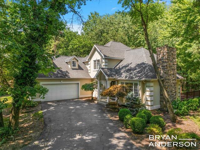 front view picture of 1111 Lasalettese  Drive, Grand Rapids, MI. 49546