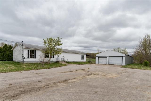 front view picture of 68715 66Th Avenue, Watervliet, MI. 49098