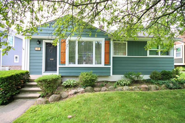 front view picture of 311 Royal Ave, Royal Oak, MI. 48073