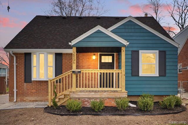 front view picture of 2806 N Connecticut Ave, Royal Oak, MI. 48073