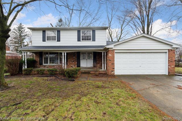 front view picture of 30885 Woodgate Dr, Southfield, MI. 48076
