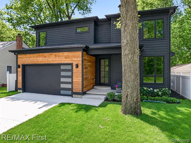front view picture of 1037 Butternut Ave, Royal Oak, MI. 48073