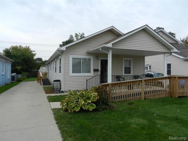 front view picture of 30743 Brush St, Madison Heights, MI. 48071