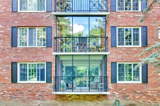 front view picture of 3439 Benjamin Ave, Royal Oak, MI. 48073